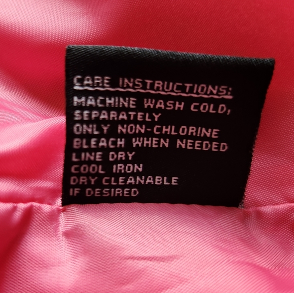 JONES NEW YORK Size Medium rain jacket with hood. - Picture 10 of 12